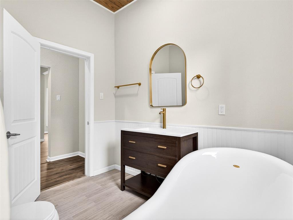 WINNETKA HEIGHTS - Residential