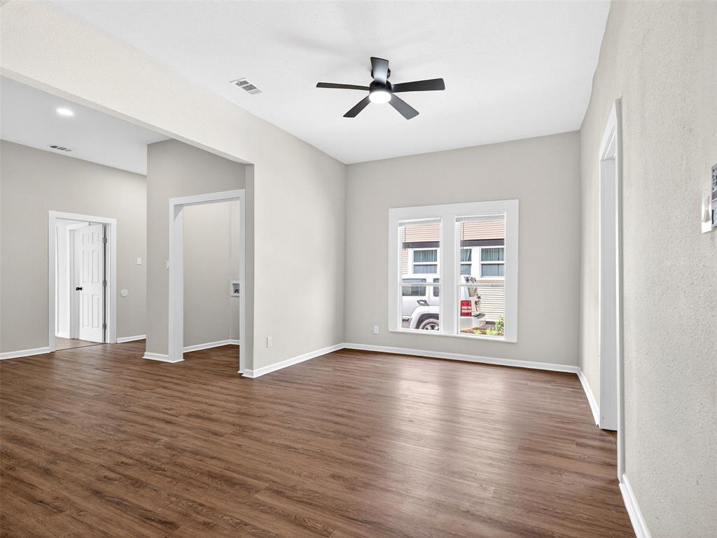 WINNETKA HEIGHTS - Residential