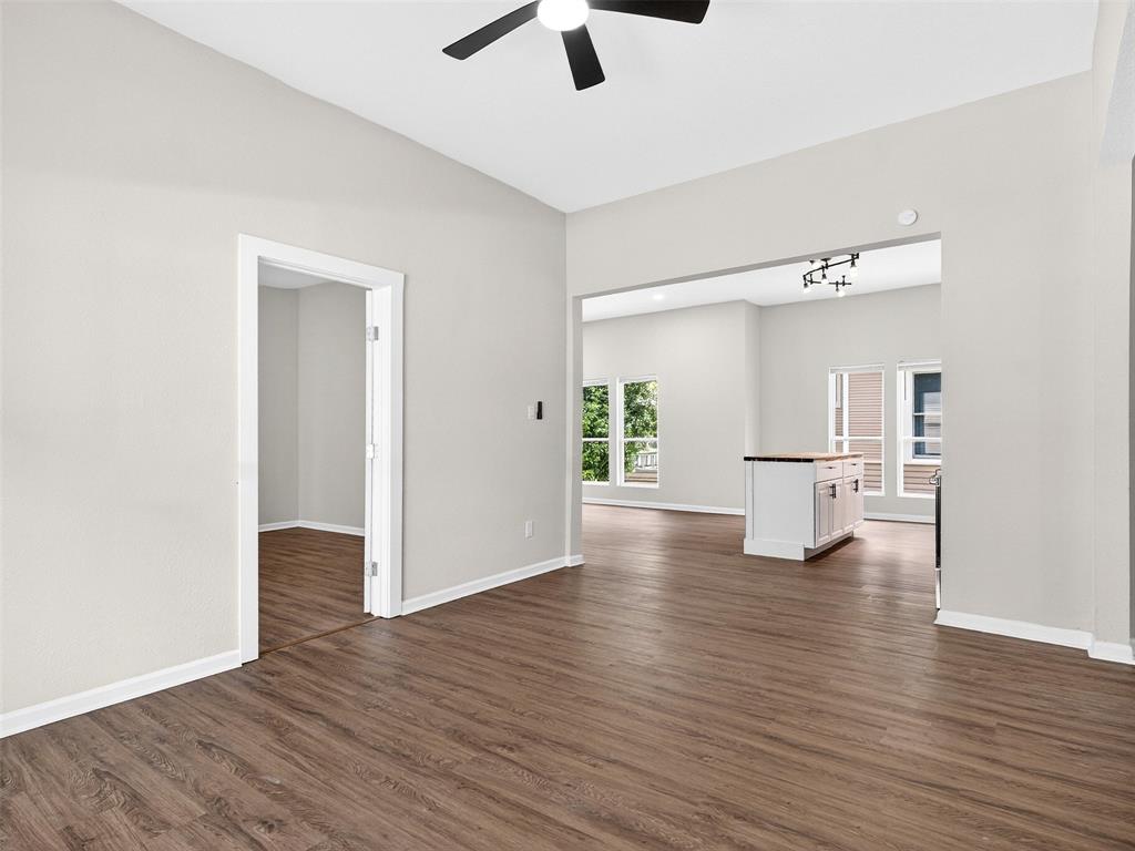 WINNETKA HEIGHTS - Residential