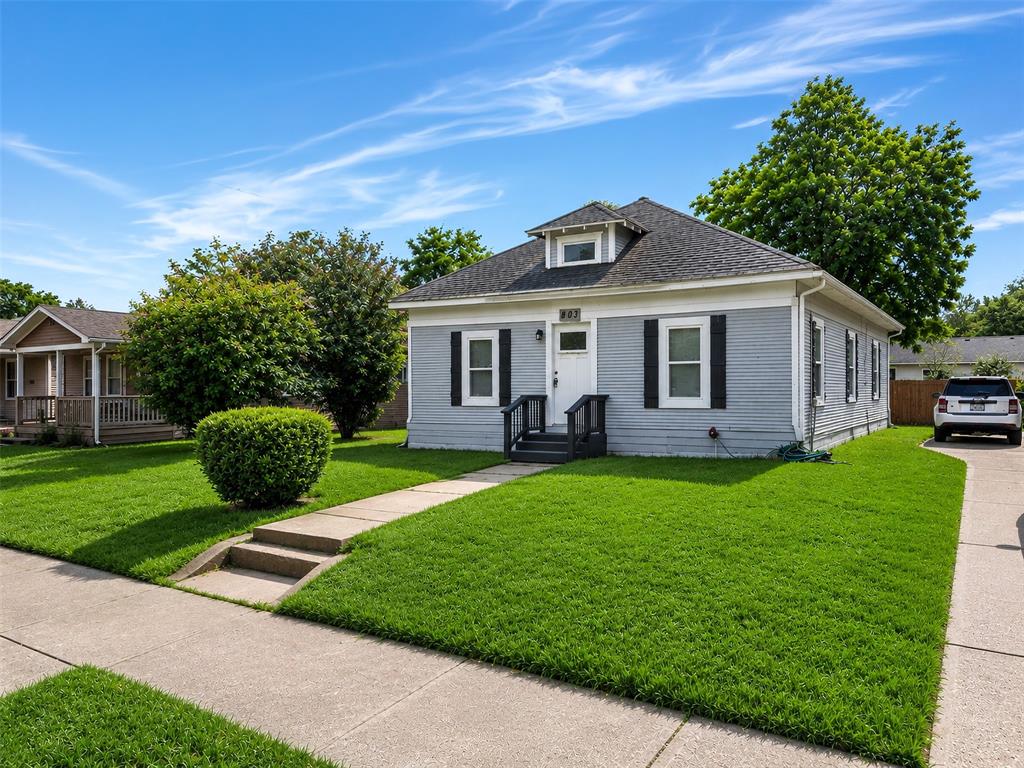WINNETKA HEIGHTS - Residential