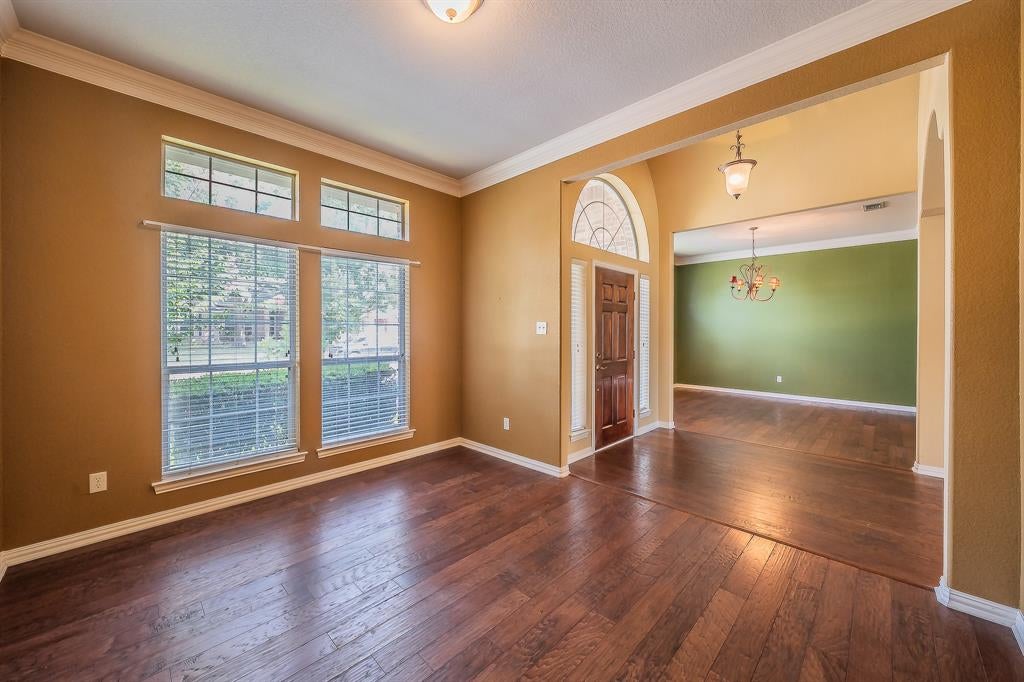 8152 Vine Wood Drive