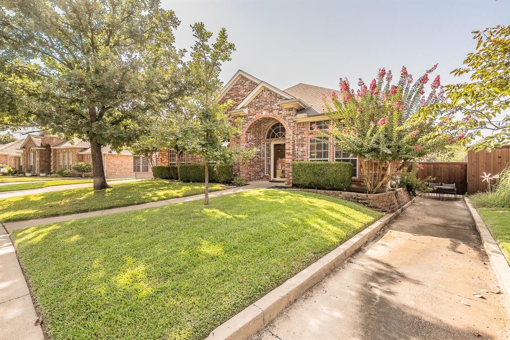 8152 Vine Wood Drive