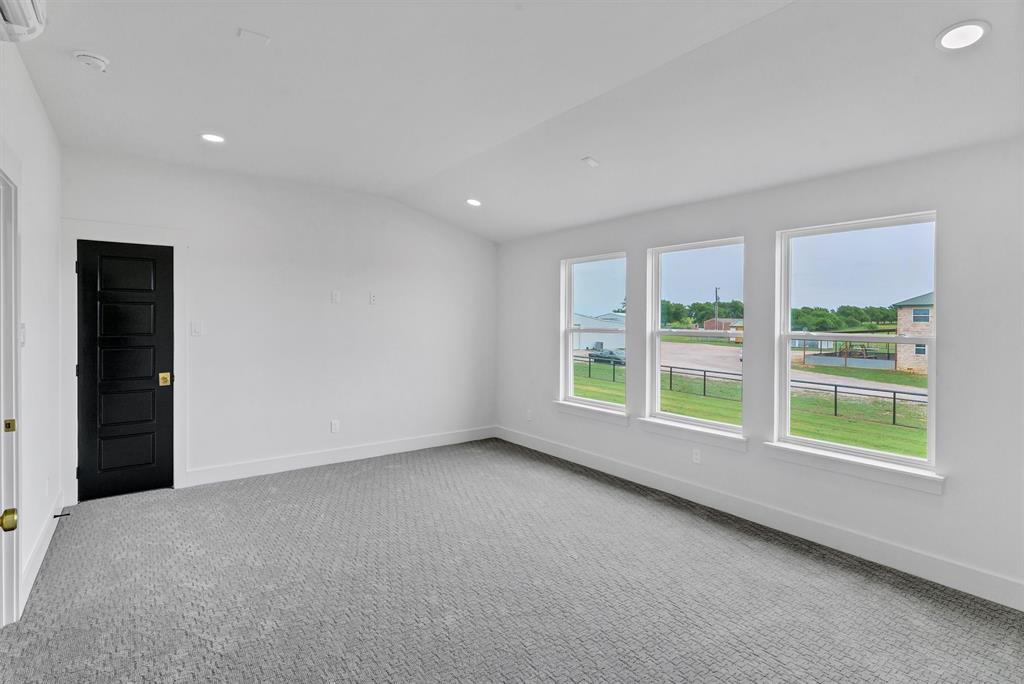 Justin, Texas 76247, United States, 5 Bedrooms Bedrooms, ,3 BathroomsBathrooms,Residential,Contingent,40853