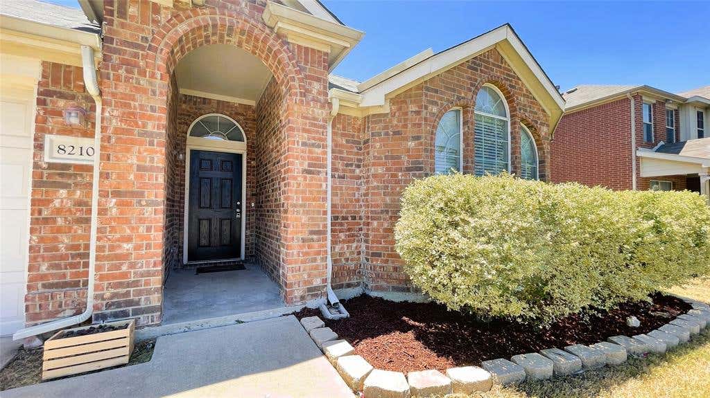 Photo of 8210 Mossberg Drive, Arlington, TX 76002 (MLS # 21320729)