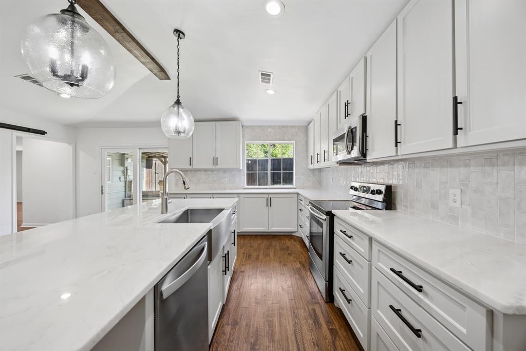 8074 Dove Cove