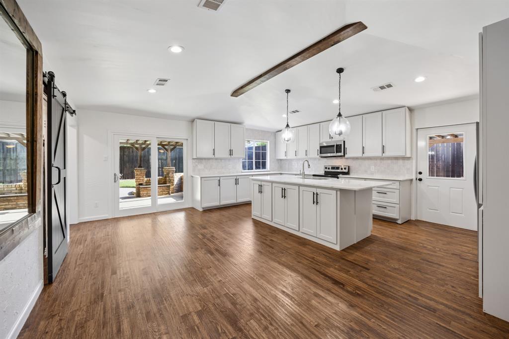 8074 Dove Cove