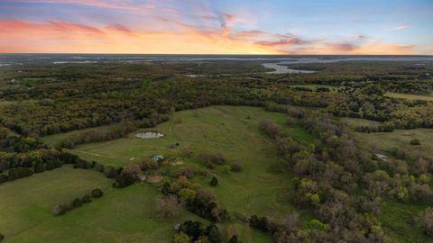 3647 COUNTY ROAD 265 Collinsville TX 76233