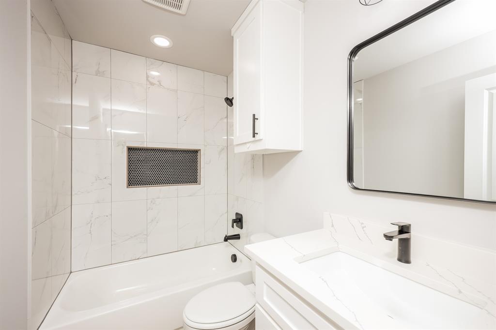 Orig Town Of Greenville - Residential Lease