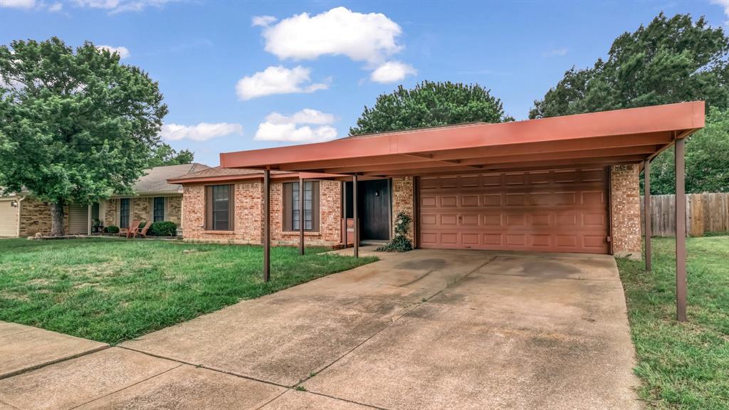 1233 Dennis Drive