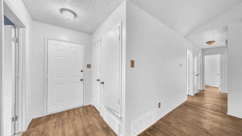 1233 Dennis Drive