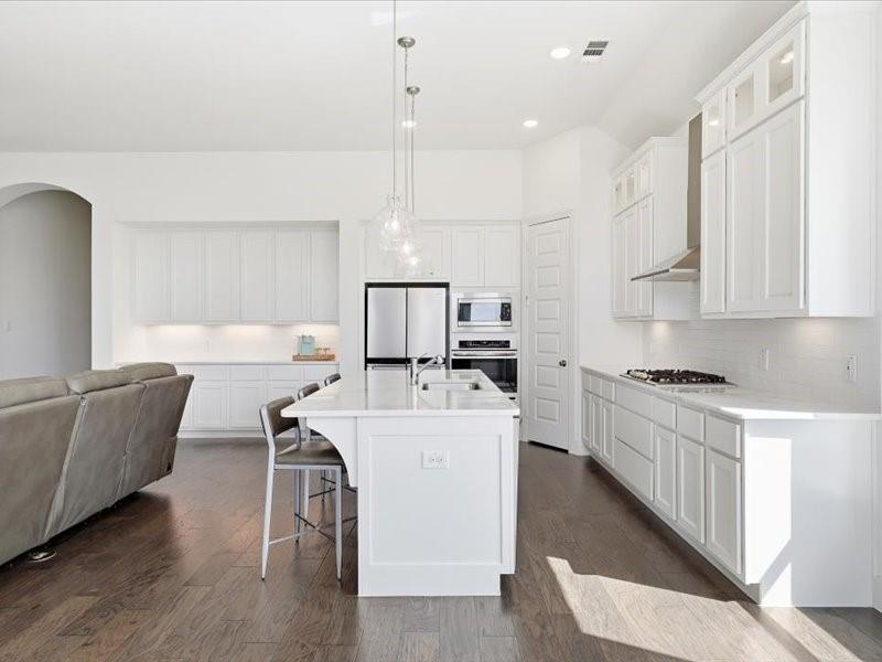 4105 Crossroads Court