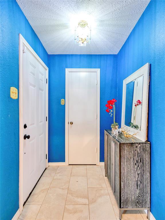 1208 Richland Oaks Drive