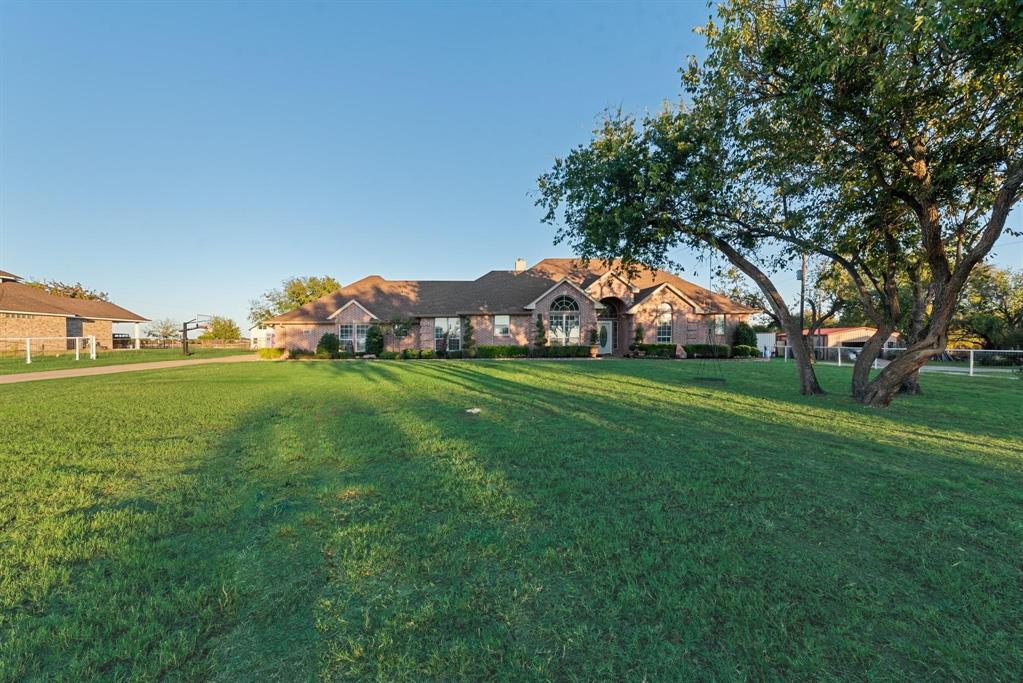1115 W Cleburne Road