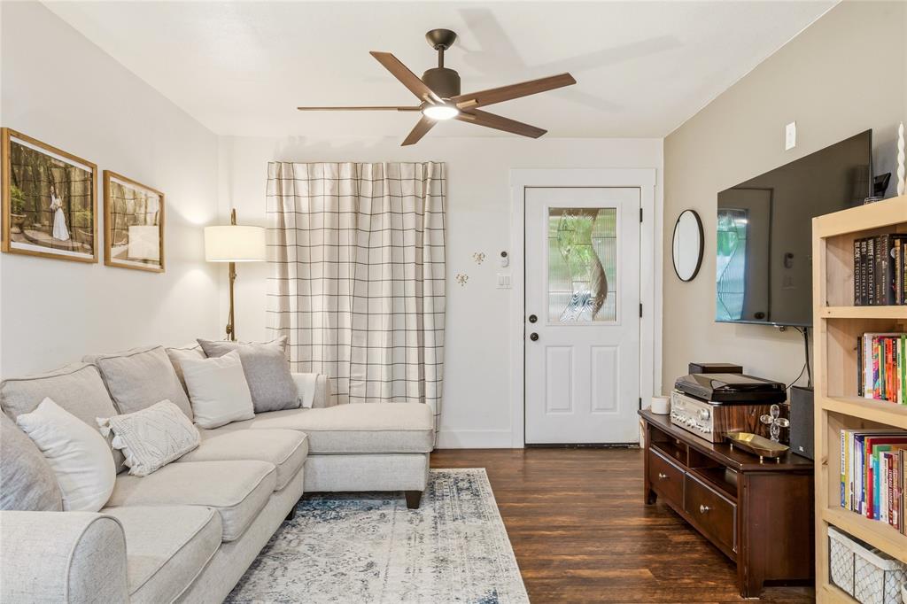 1428 S Austin Street