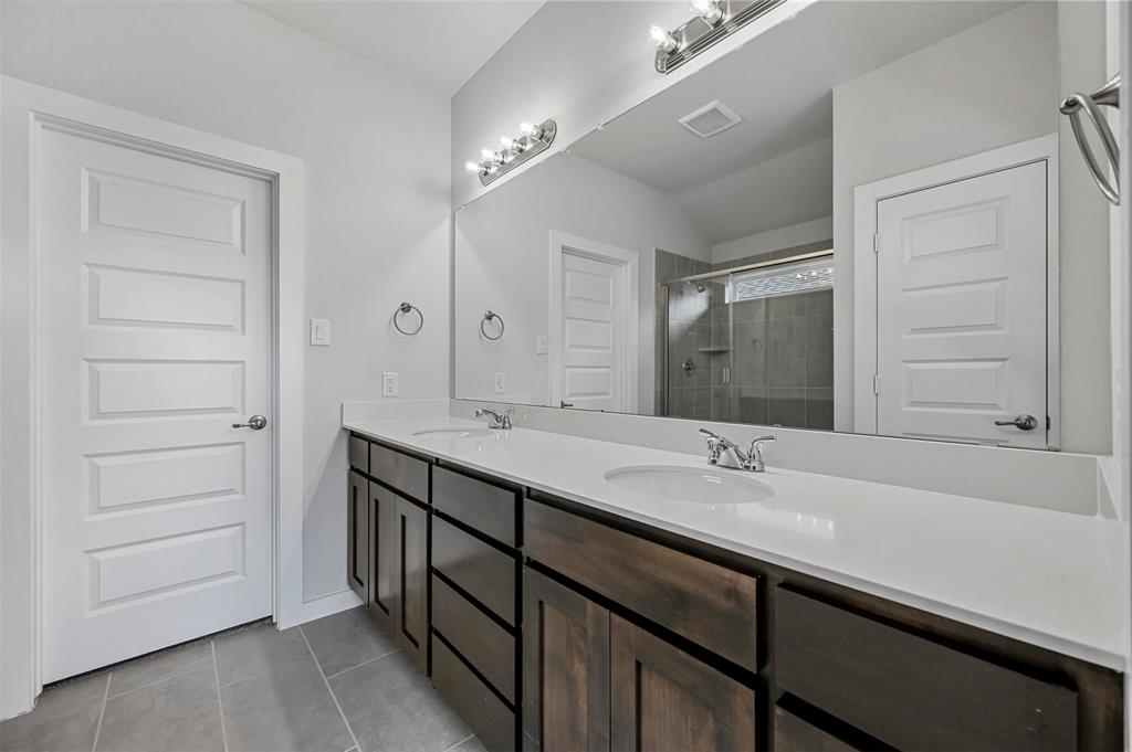 Craftsman's Corner - Residential Lease