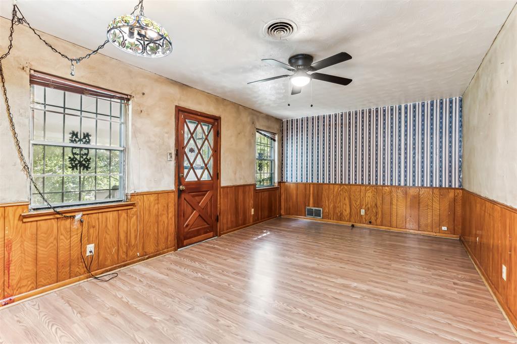 Dallas, Texas 75227, United States, 3 Bedrooms Bedrooms, ,3 BathroomsBathrooms,Residential,Active,40469