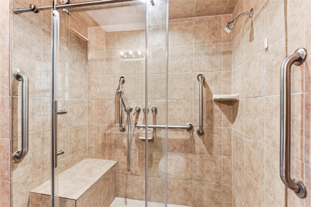 Dallas, Texas 75227, United States, 3 Bedrooms Bedrooms, ,3 BathroomsBathrooms,Residential,Active,40469