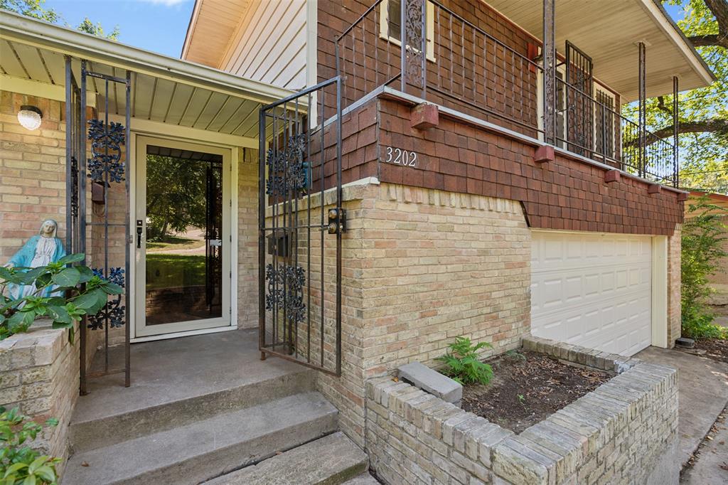 Dallas, Texas 75227, United States, 3 Bedrooms Bedrooms, ,3 BathroomsBathrooms,Residential,Active,40469