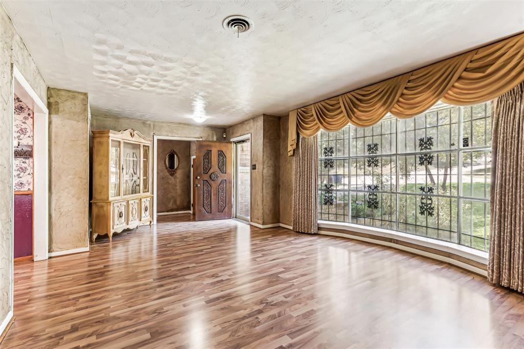 Dallas, Texas 75227, United States, 3 Bedrooms Bedrooms, ,3 BathroomsBathrooms,Residential,Active,40469