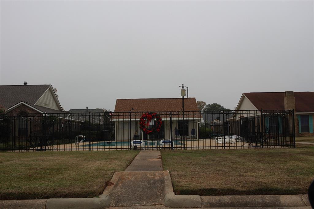 SOUTHGATE - Residential Lease