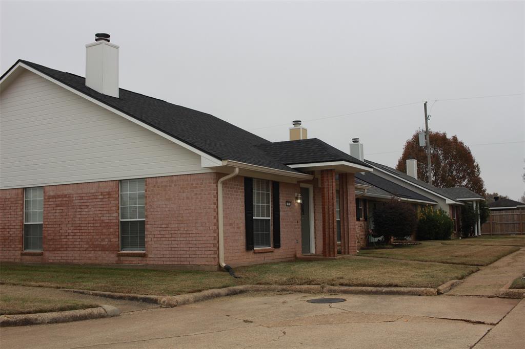 SOUTHGATE - Residential Lease