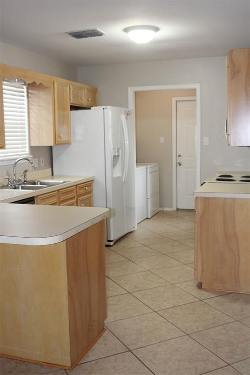 SOUTHGATE - Residential Lease