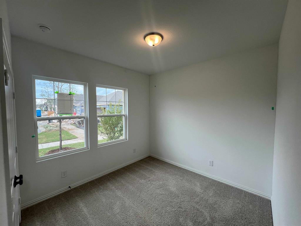 2121 Williams