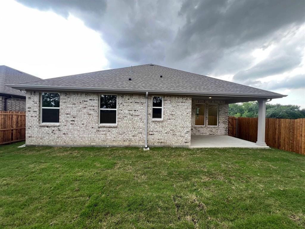 2121 Williams