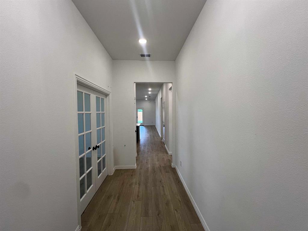 2121 Williams