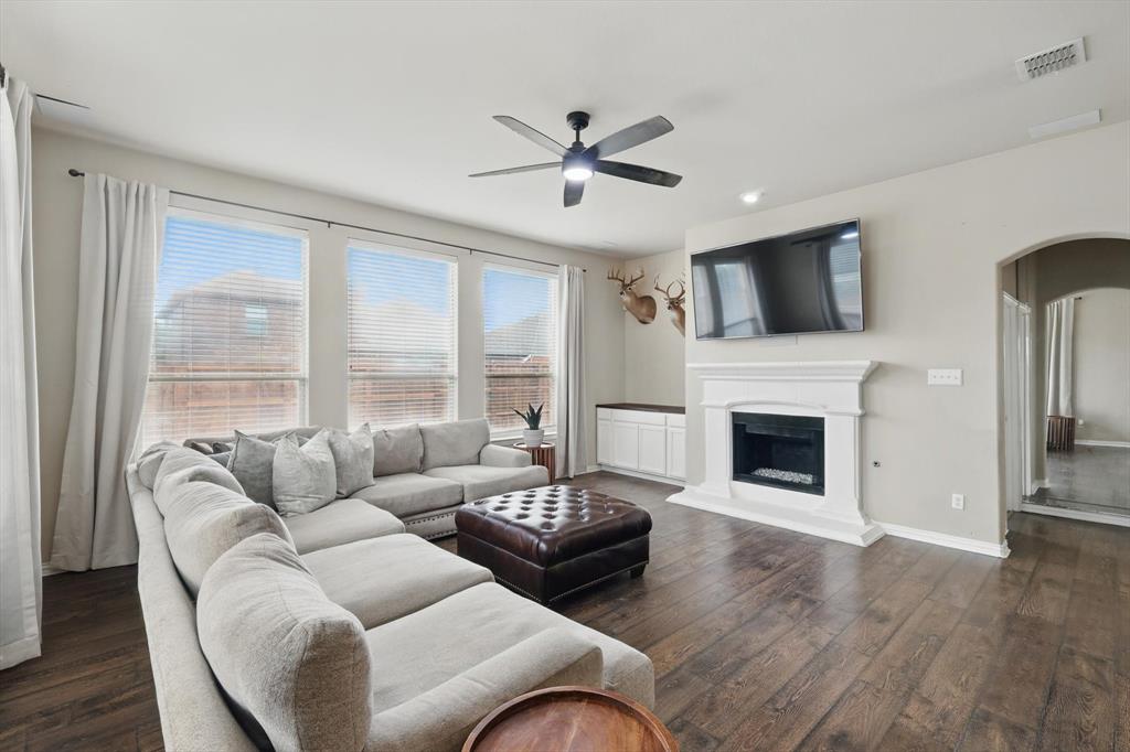 2932 Softwood Circle