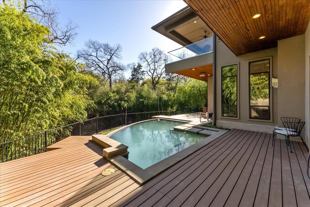 6620 Lake Circle