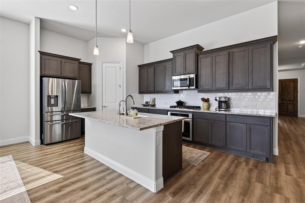 1820 Acorn Creek Circle