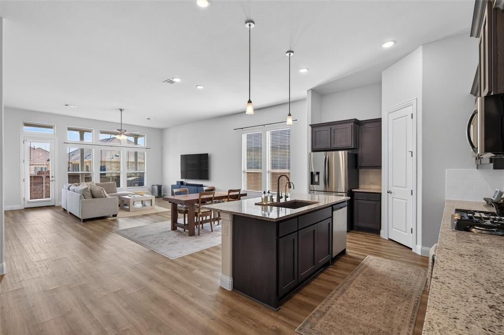1820 Acorn Creek Circle