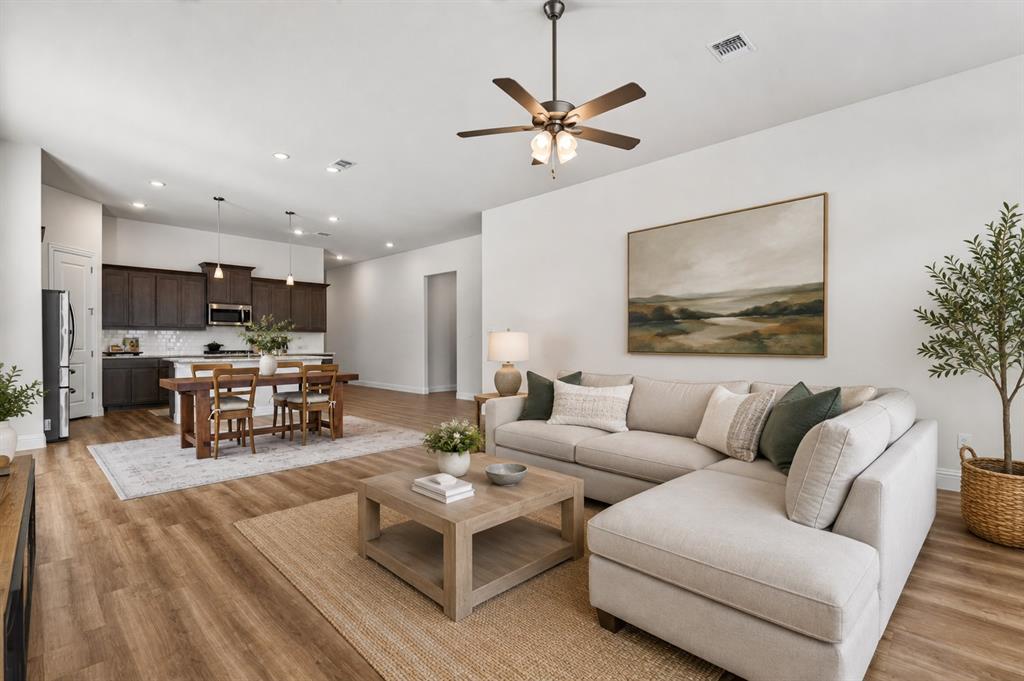 1820 Acorn Creek Circle