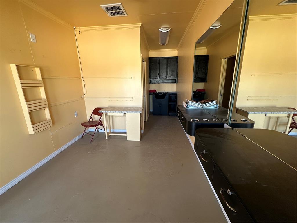 PERRY, DANIEL SURVEY Abstract 1242 Tract 1A & 1G - Commercial Lease