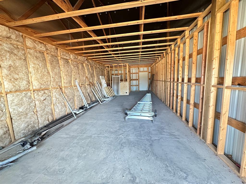 PERRY, DANIEL SURVEY Abstract 1242 Tract 1A & 1G - Commercial Lease