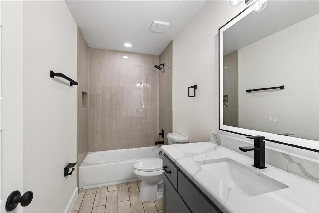 Harbor Point #1 - Residential