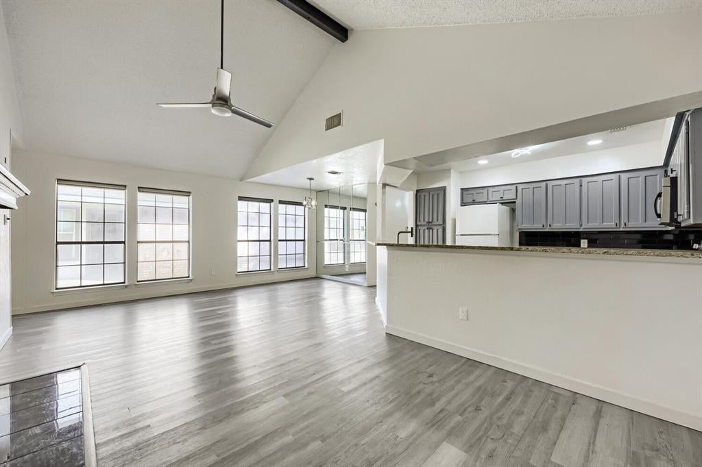 2409 Summer Place Drive