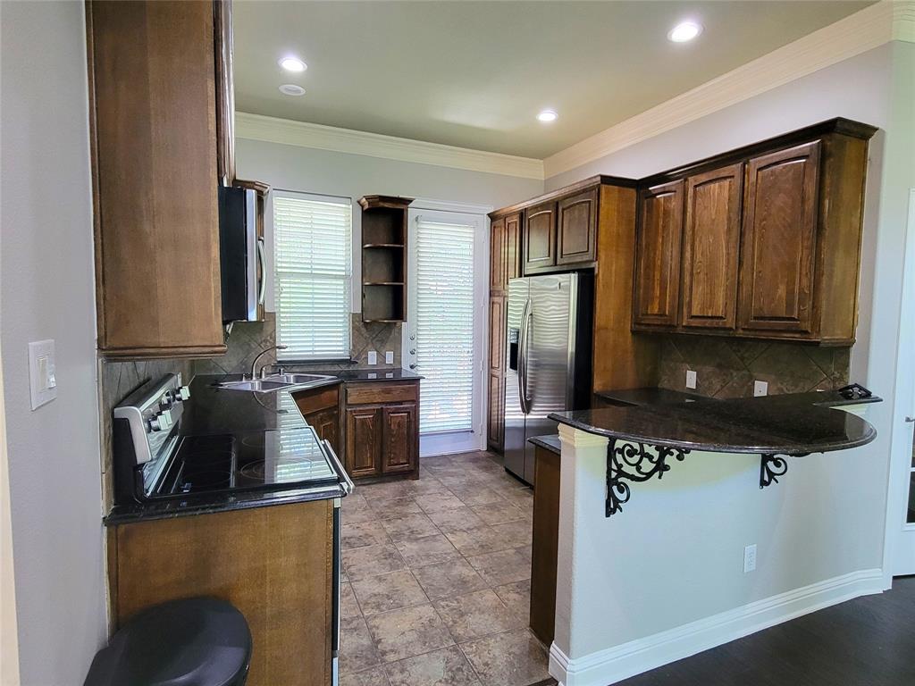5824 La Vista Drive