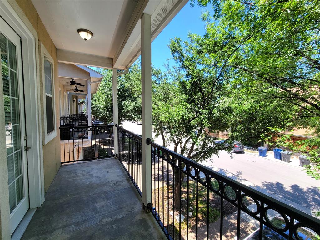 5824 La Vista Drive