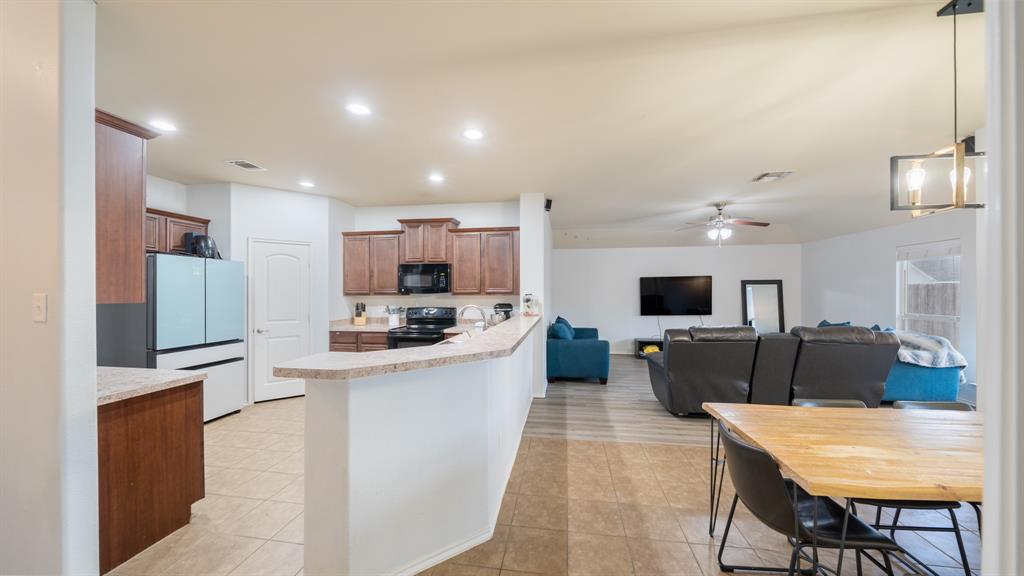 2005 Sterling Gate Drive