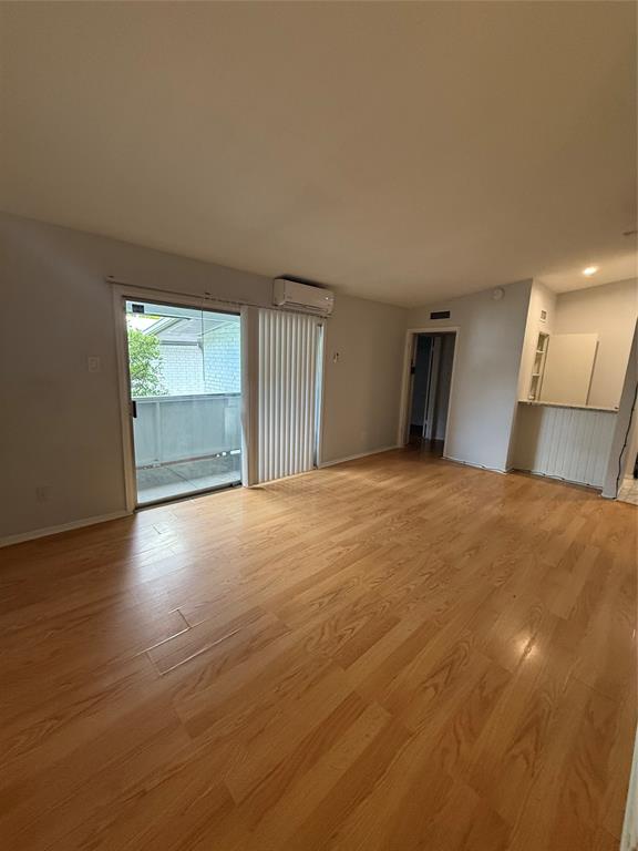 2627 Douglas Avenue 211