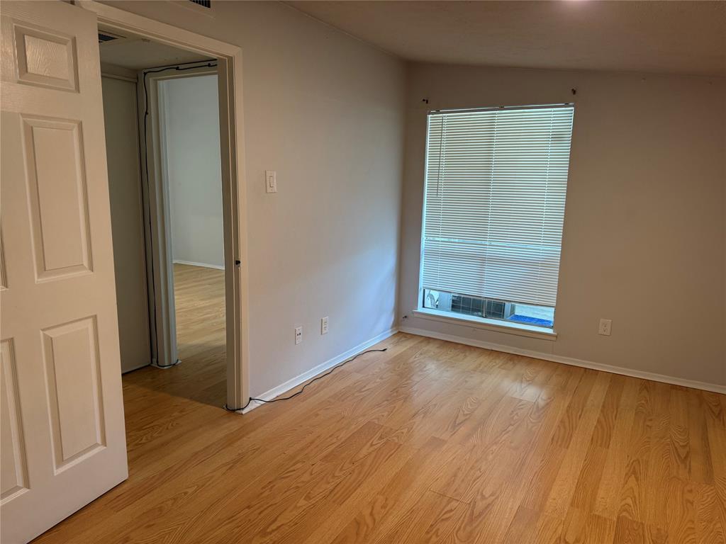 2627 Douglas Avenue 211