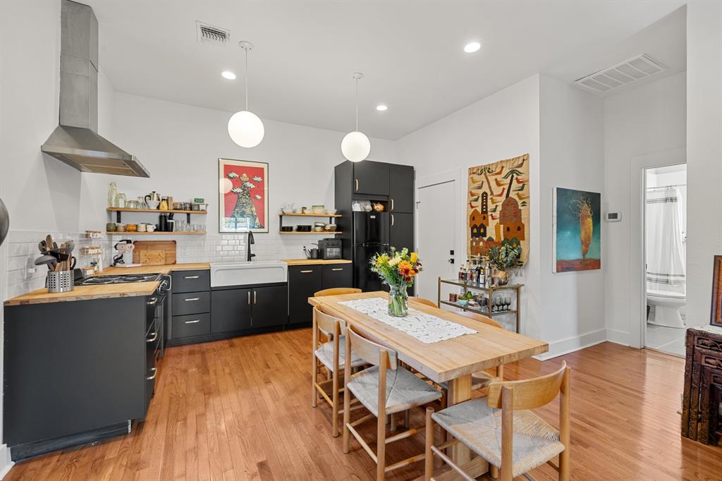 425 S Brighton Avenue