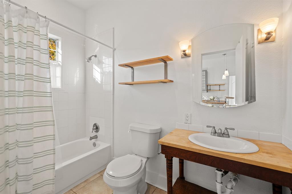 SUNSET HILL - Residential