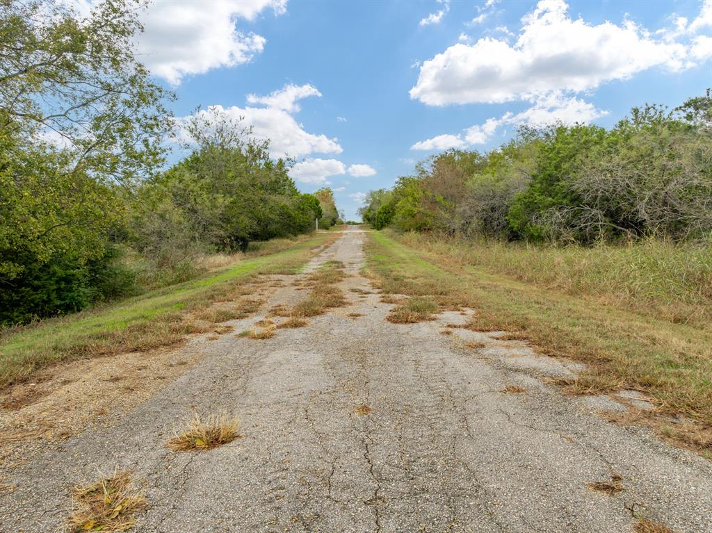 White Bluff #40 - Land