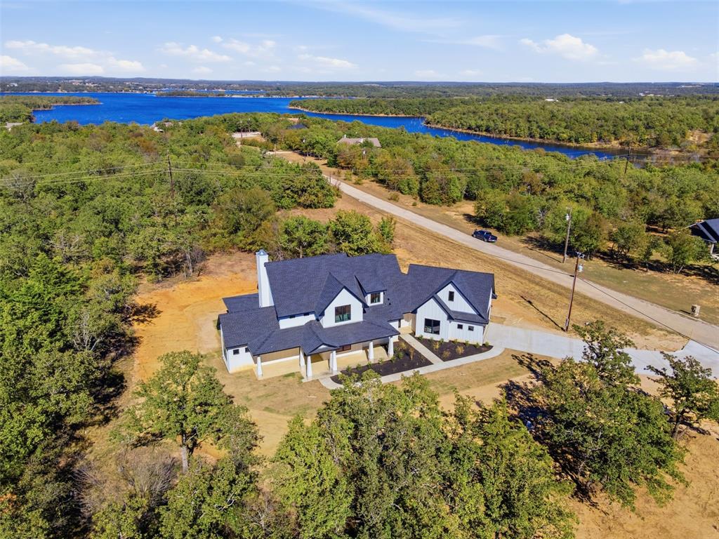 1552 Lakeridge Boulevard