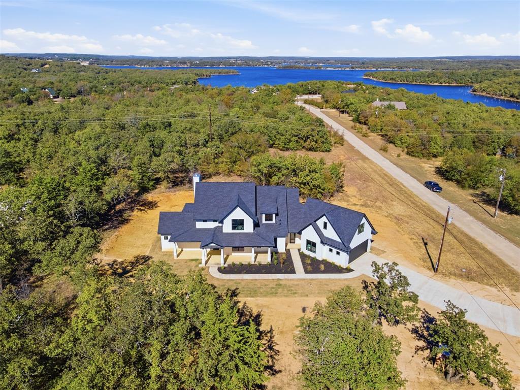 1552 Lakeridge Boulevard