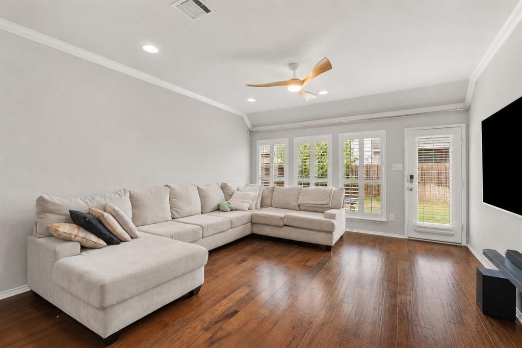 4741 Meadow Green Trail
