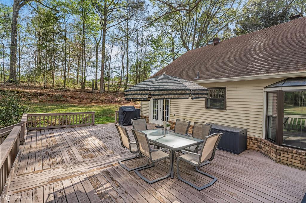 Country Club Estates - Residential